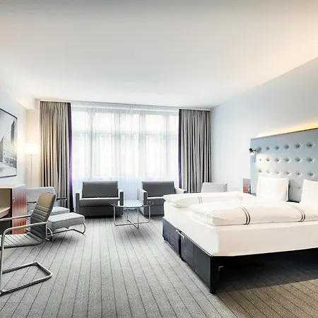 Otel Premier Mediapark Köln